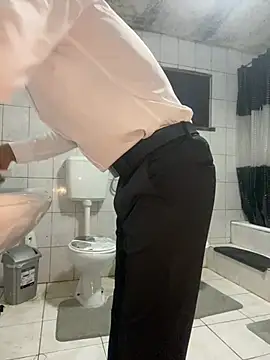 rogerdik76 online show from March 26, 6:06 am