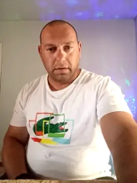 chris19851 online show from June 2, 9:10 am