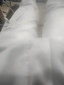 Snapshot of bbclip chatting on February 24, 3:55 am bbclip online show from February 24, 3:55 am