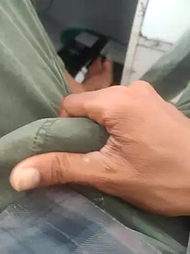 Snapshot of bbclip chatting on October 2, 9:46 am bbclip online show from October 2, 9:46 am