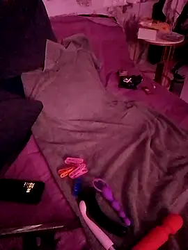 freakydesi online show from March 3, 10:07 pm