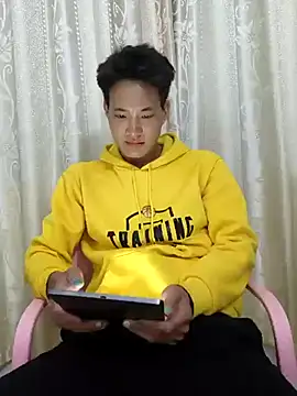 Dannyhobb online show from March 19, 2:02 pm