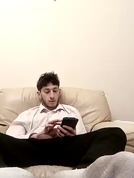 FitYoungChav online show from March 7, 10:21 pm