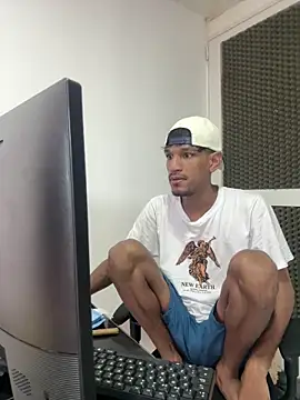 Miguel bigcock online show from May 16, 2:04 pm