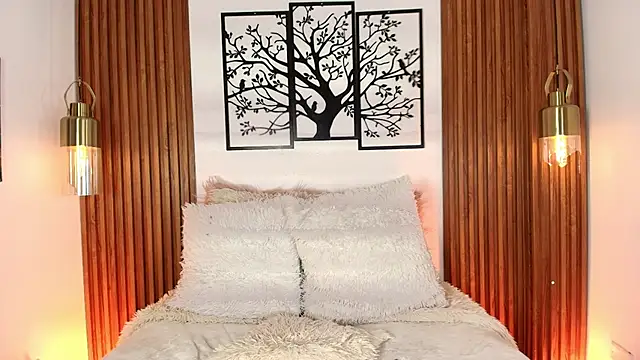 Jonas Rivers online show from February 25, 4:24 am