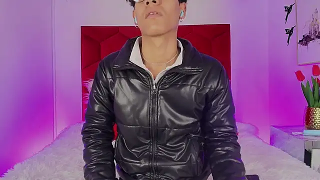 Jonas Rivers online show from November 11, 12:54 pm