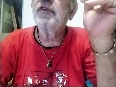 Snapshot of coolbrady17 chatting on March 20, 4:31 pm coolbrady17 online show from March 20, 4:31 pm
