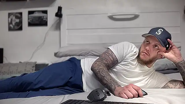 Thegreatwhitepipe online show from December 15, 9:50 am