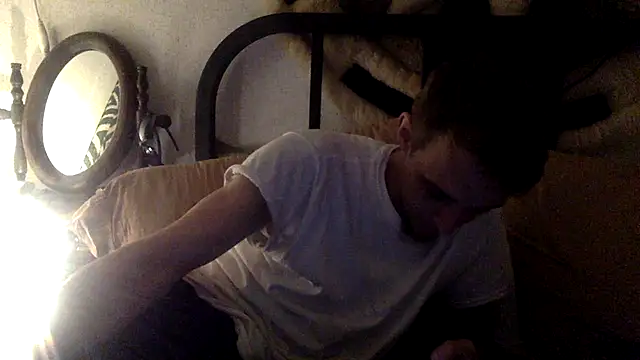 Ilovepussy1911 online show from January 11, 3:32 am