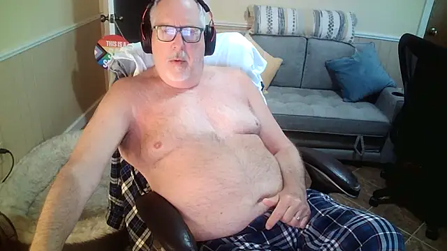 superbearboss online show from April 26, 2:36 pm