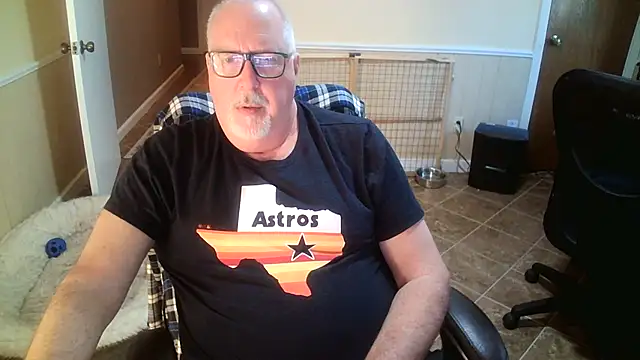 superbearboss online show from October 23, 3:26 pm