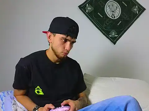 samevansx  online show from December 17, 11:22 pm