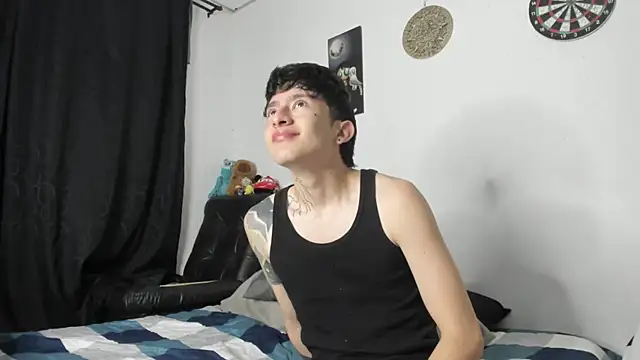 troy rouge online show from February 5, 11:28 am