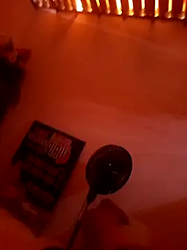 janecleoson online show from April 14, 4:06 pm