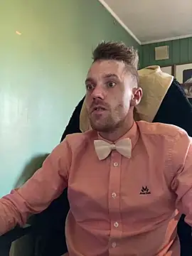 93tomten online show from March 21, 1:01 pm