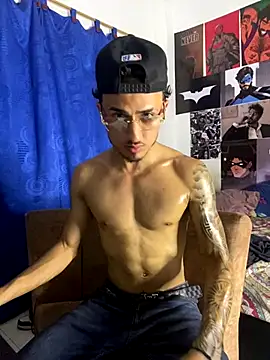 Snapshot of Zayn_kane chatting on October 16, 2:08 am Zayn kane online show from October 16, 2:08 am