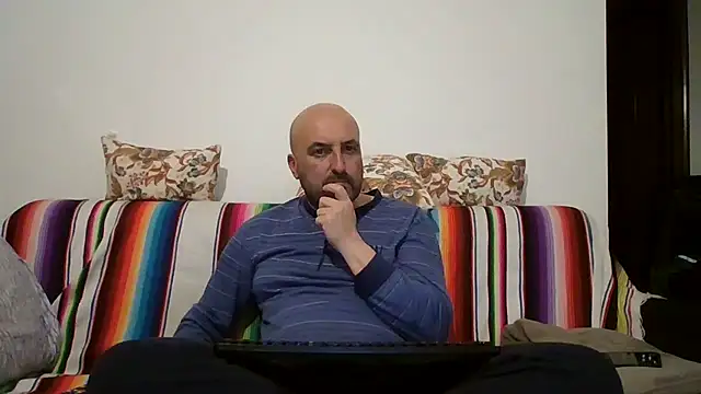 maxxxio12 online show from April 10, 6:15 pm