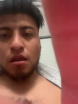 YAHIRALEJANDRIIIIII online show from April 1, 2:57 am