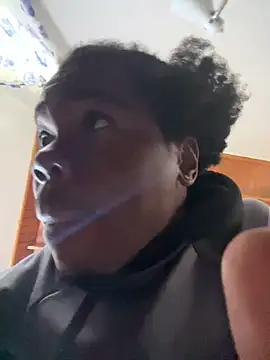 clitpleasrr online show from March 19, 5:39 pm