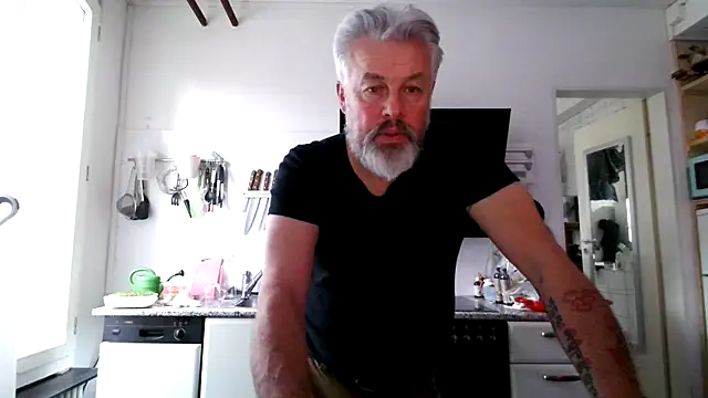 Berg Boy online show from February 22, 4:08 pm