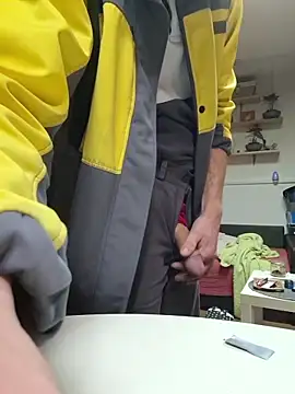 svenpfeifer online show from December 14, 4:03 pm