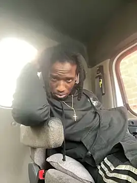 Sir-Tucker online show from March 17, 5:49 pm