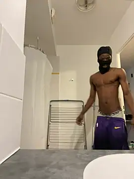 Renoirmonter online show from February 13, 5:29 pm