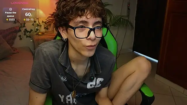 Matty Sparkk online show from May 25, 1:39 pm