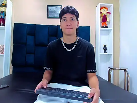 Jhojan twink online show from November 21, 12:59 pm