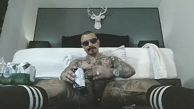 danilog515 online show from April 15, 1:16 am