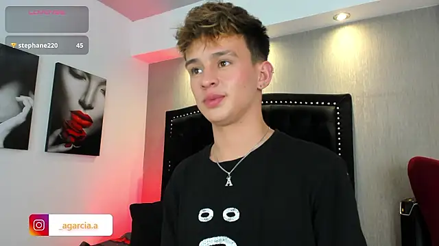 LiamWildx20 online show from March 3, 7:16 am