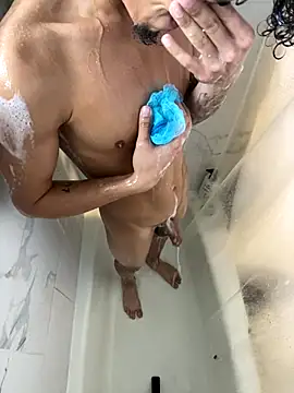 dannnysuper online show from December 21, 7:00 pm