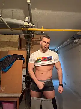 trainwithme online show from December 17, 8:43 am