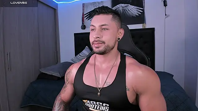Snapshot of santi_aesthetic chatting on September 19, 3:18 am santi aesthetic online show from September 19, 3:18 am