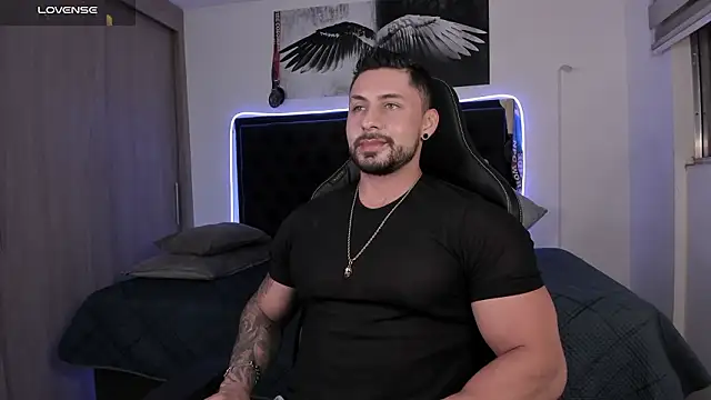 santi aesthetic online show from March 11, 12:28 am