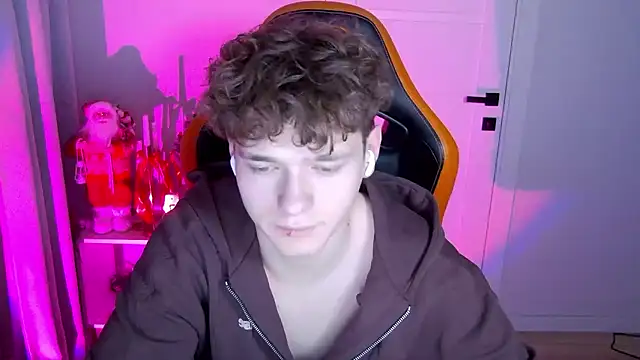 DanyDavis online show from January 7, 2:33 pm