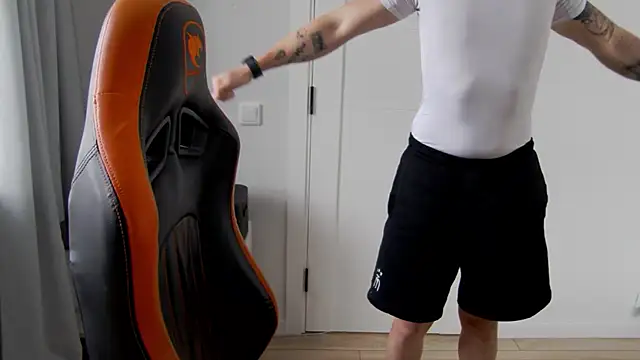 DanyDavis online show from March 3, 11:06 am