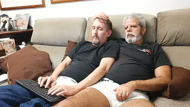 CasalcwBR online show from June 11, 3:04 am