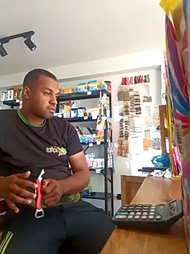 Snapshot of elnegro707070 chatting on September 30, 11:58 am elnegro707070 online show from September 30, 11:58 am