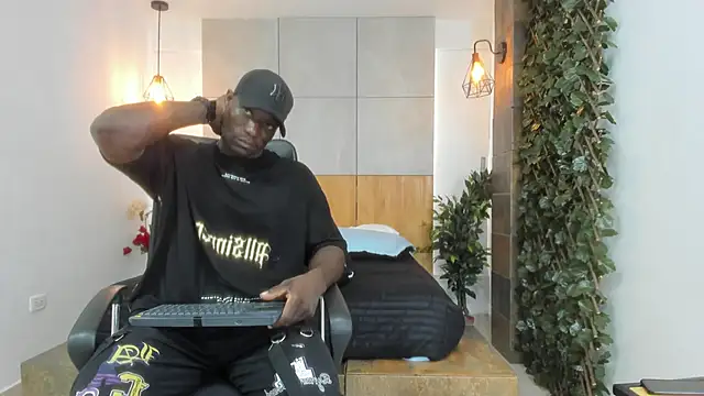 MarcusBlack  online show from September 29, 1:08 pm