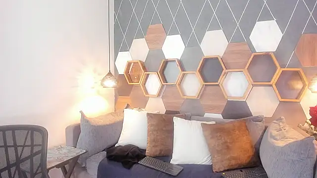 MarcusBlack  online show from September 30, 1:14 pm