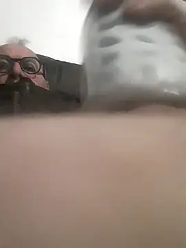 Vince072 online show from October 9, 5:23 am