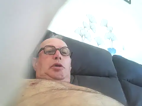 Vince072 online show from September 18, 11:23 am