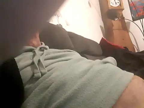 Vince072 online show from September 29, 4:00 am