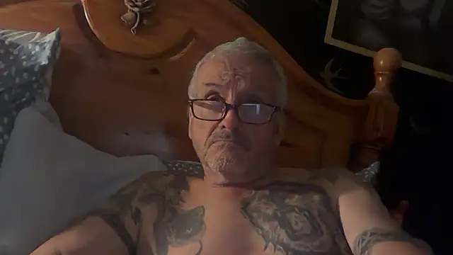 poggles online show from October 22, 7:27 pm