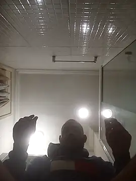 jfgustavo001 online show from March 10, 8:48 pm