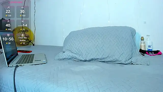 hot boy 04 online show from October 31, 1:58 pm