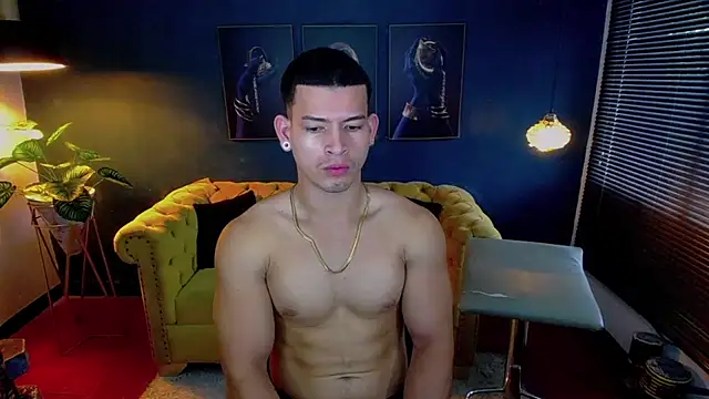 Snapshot of ethan_rodgers chatting on October 21, 8:34 pm ethan rodgers online show from October 21, 8:34 pm