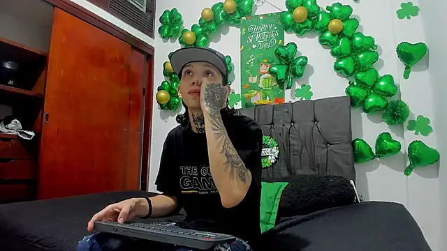 StraightBoy Nick online show from March 20, 4:49 am