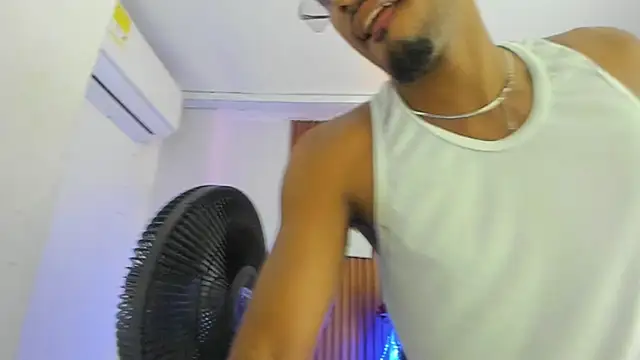 Darwin mayo online show from April 15, 5:24 pm